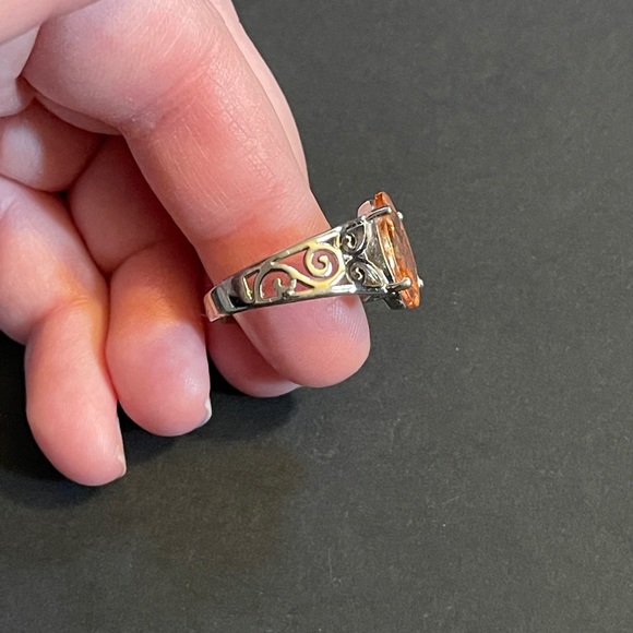 Orange stone ring - Picture 2 of 4